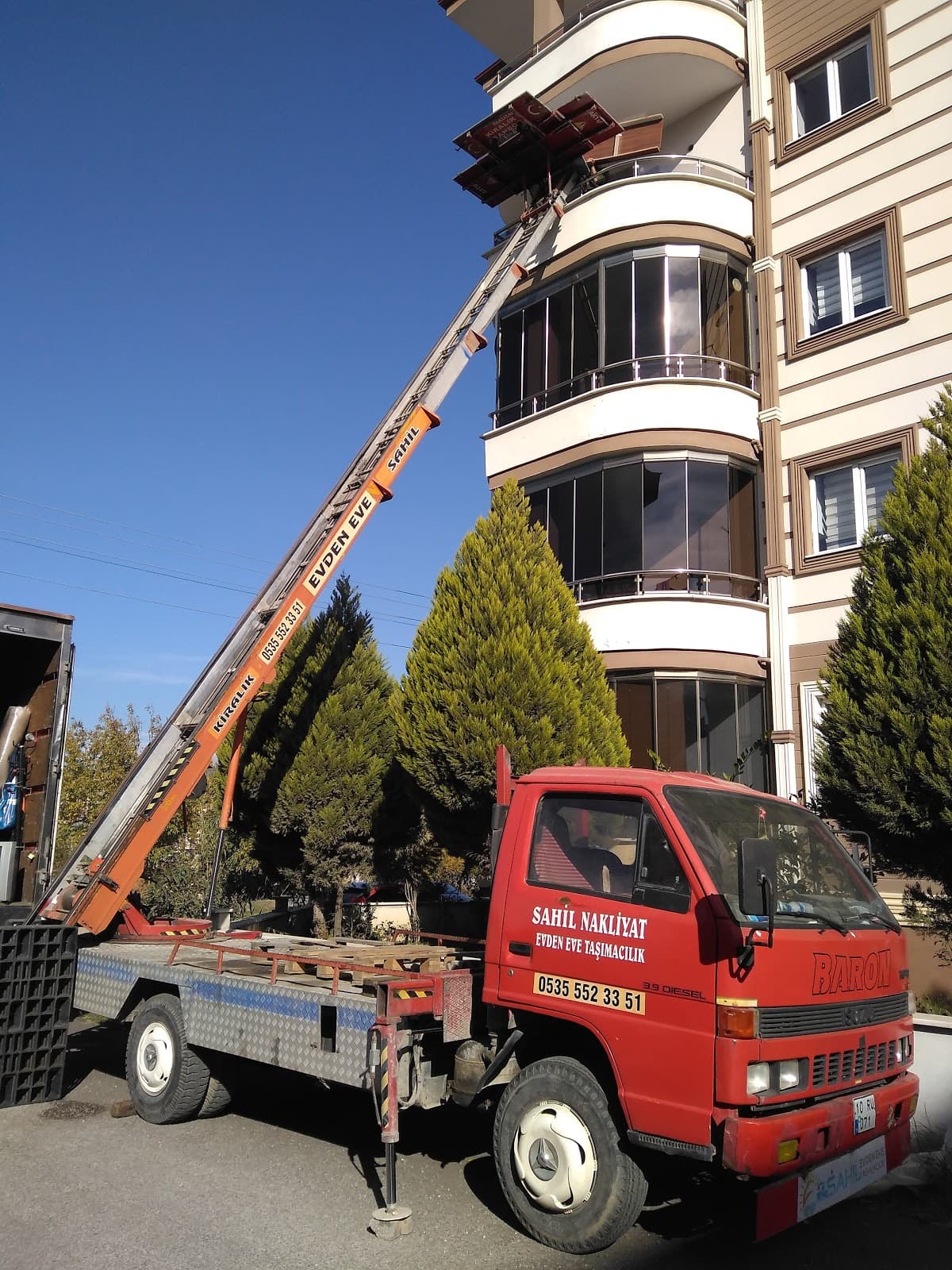 AYVALIK ASANSÖRLÜ SAHİL EVDEN EVE NAKLİYAT görseli 2
