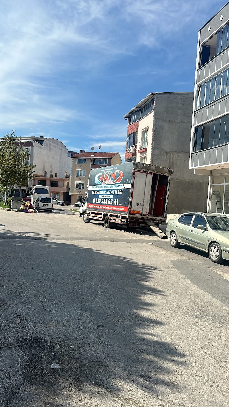 AKIN NAKLİYAT PROFOSYONEL EŞYA TRANSFERİ. ASANSÖR KİRALAMA MERKEZİ görseli 1