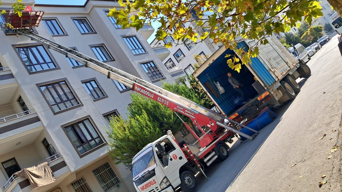 Nacaroğlu Asansörlü Evden Eve Taşımacılık görseli 3