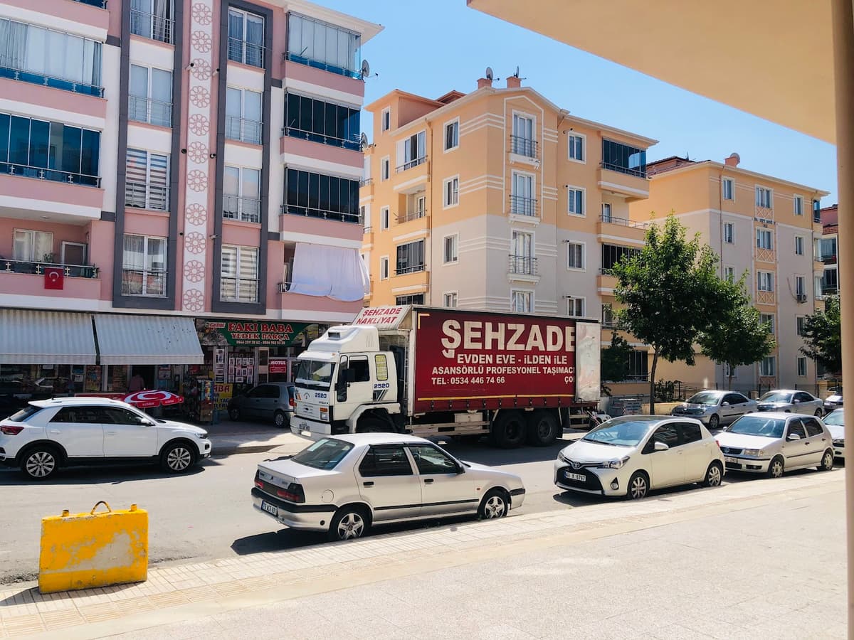 ÇORUM ŞEHZADE EVDEN EVE ASANSÖRLÜ TAŞIMACILIK görseli 1