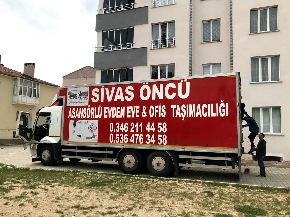 Sivas Öncü Nakliyat Asansörlü Evden Eve Taşımacılık görseli 1