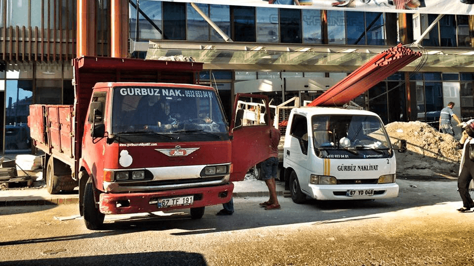 GÜRBÜZ NAKLİYAT & VİNÇ HİZMETLERİ görseli 1