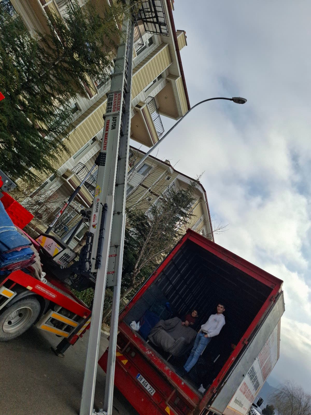 Afyon Oğuzhan Evden Eve Nakliyat Asansörlü ve Kiralık Asansör görseli 1