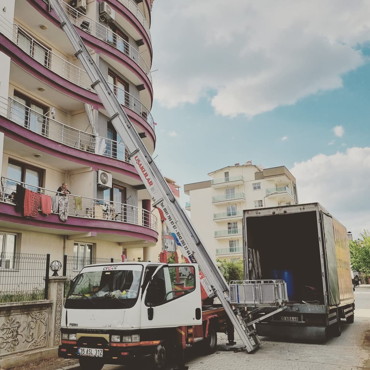 Uşaklılar Asansörlü Taşımacılık görseli 1