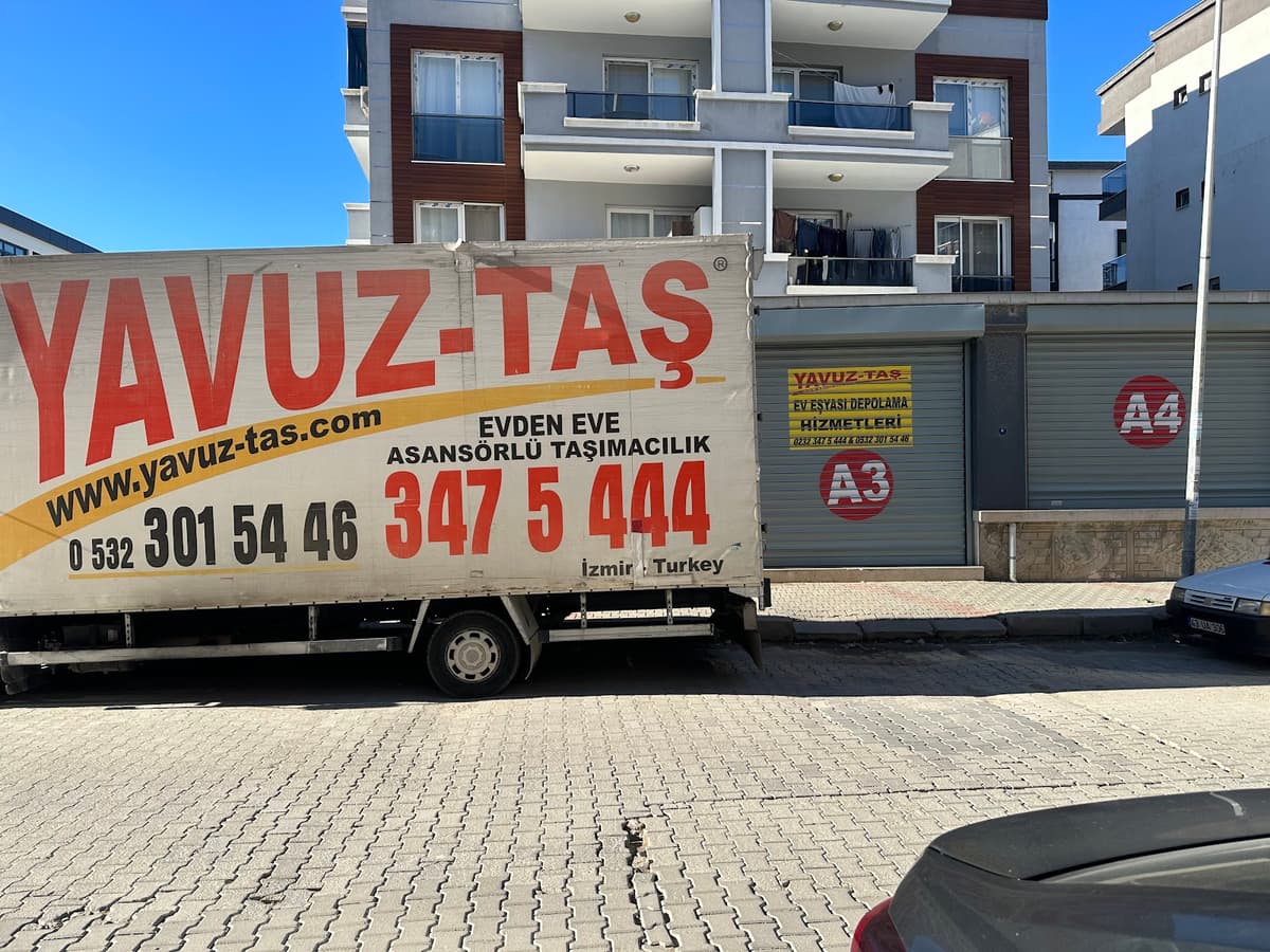 Yavuz Taş Bayraklı Evden Eve Nakliyat görseli 1