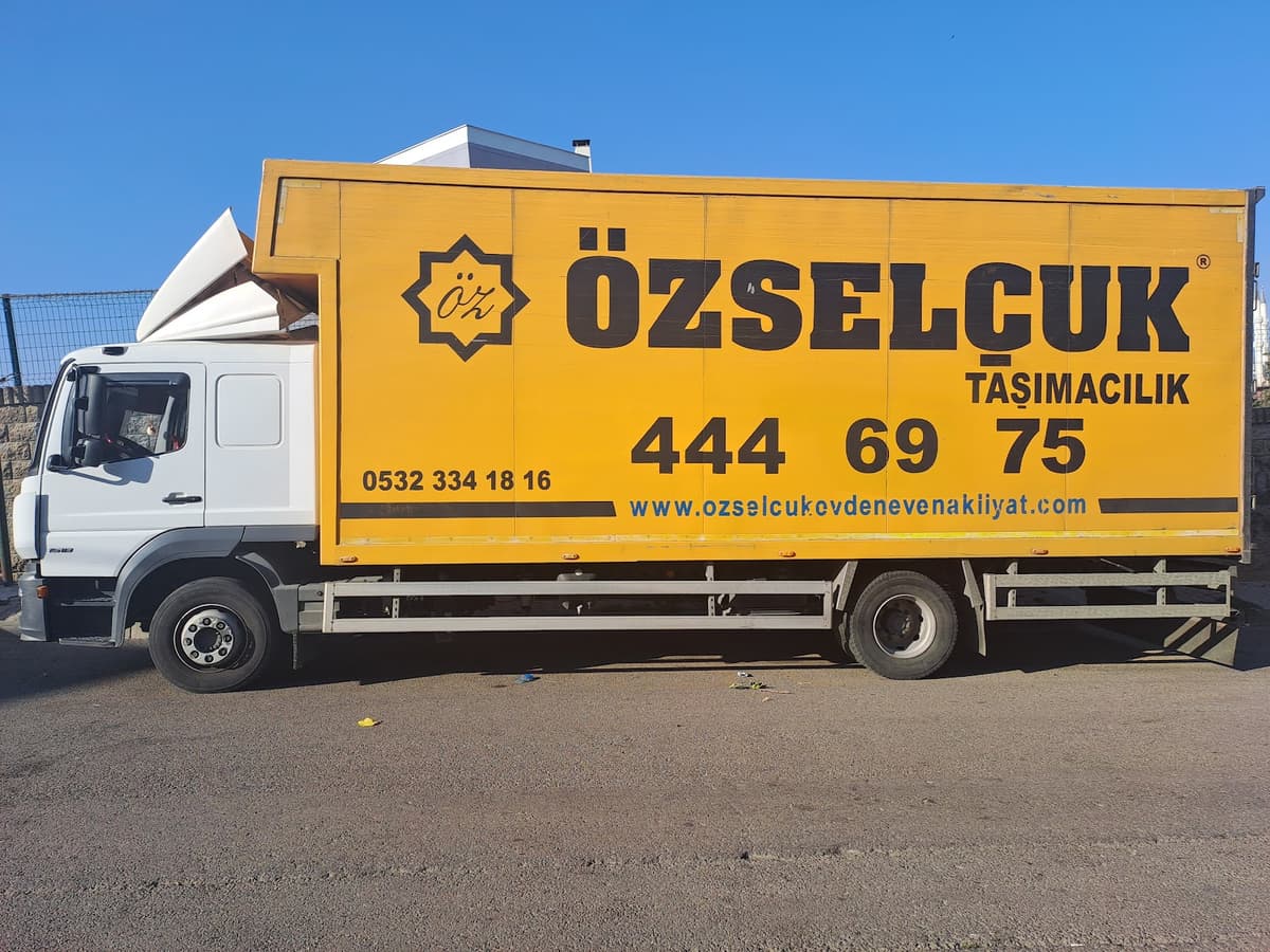ÖZSELÇUK NAKLİYAT EVDEN EVE TAŞIMACILIK görseli 2